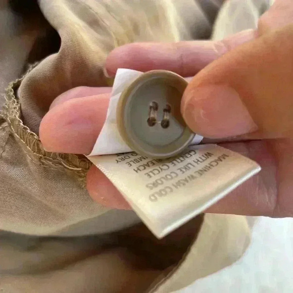 Max Studio kaki cargo pants sz M pockets button at ankle used like new. - Picture 11 of 11